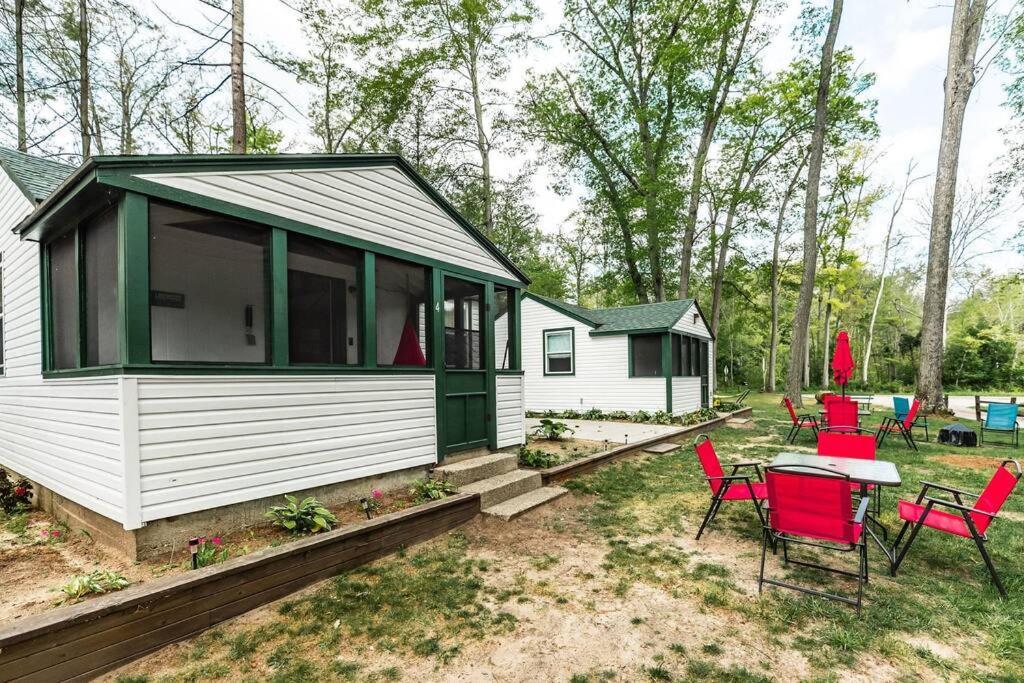 Big Blue Lake Cottages, Llc - Cottage #5 Holton Esterno foto