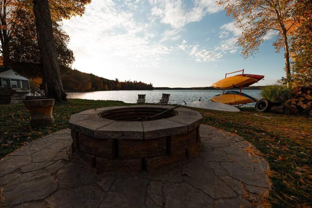 Big Blue Lake Cottages, Llc - Cottage #5 Holton Esterno foto